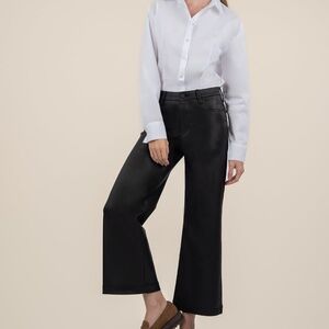 Kut from the Kloth Meg Coated High Rise Wide Leg Size 6 / Black